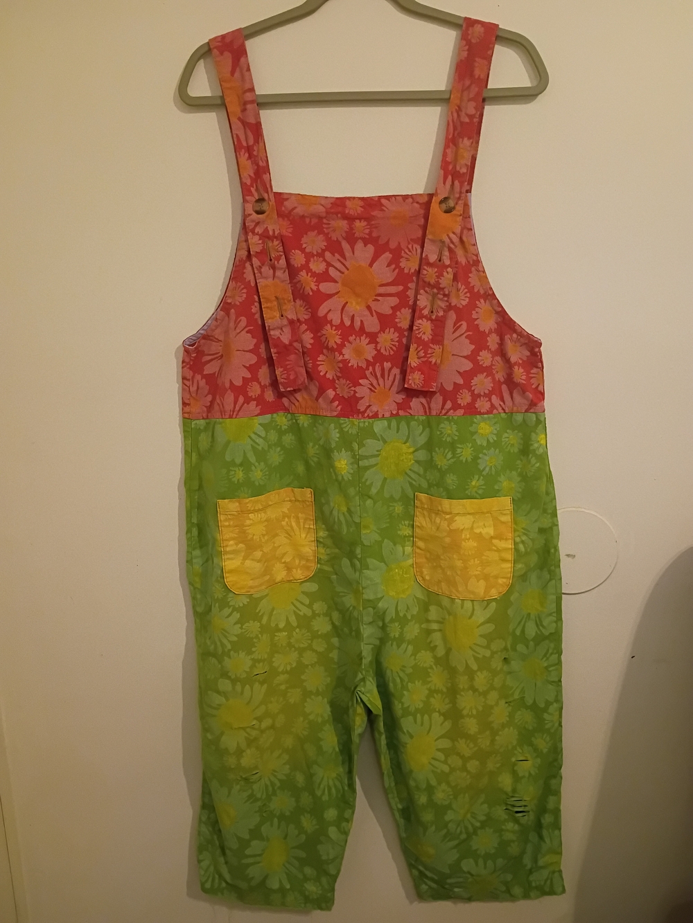 Floral Colorblock Cropped Overalls in‎ Pink, Green & Yellow Distressed Sz L